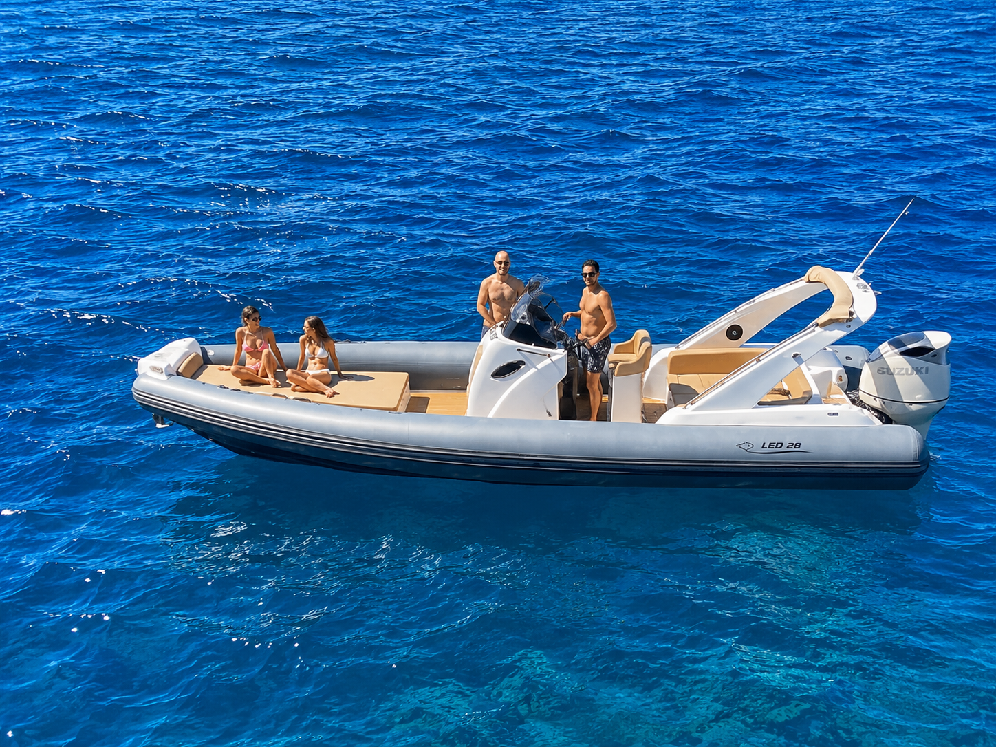 Escursione Privata in Gommone con Skipper